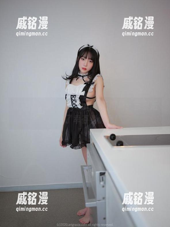 Kang Inkyung 精选Kang Inkyung女王图集:当皇后碰上了幸存者游戏!